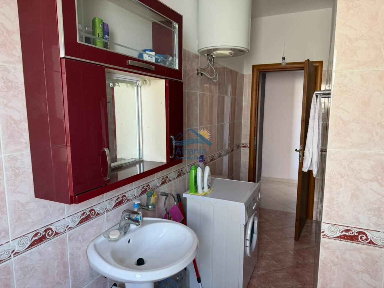 Apartment For Sale In Vlora Albania, Located In A Good Area, Just A Few Steps Away From The Beach